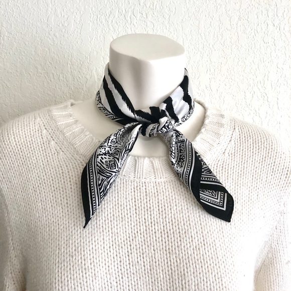 Accessories - NWOT Bandanna style silk mini scarf